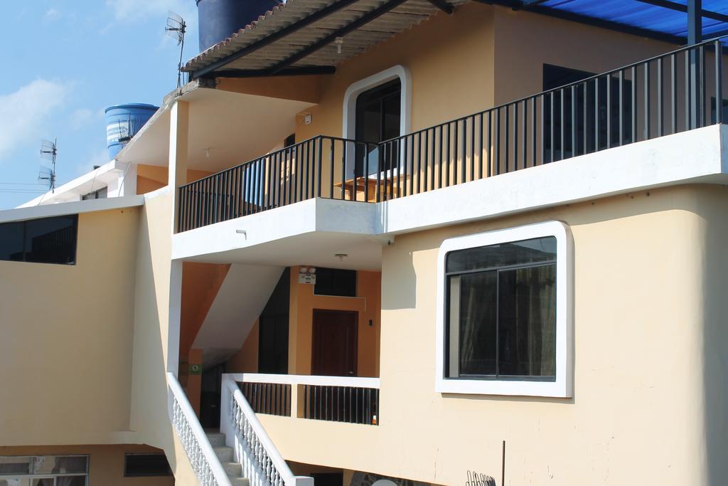 Dolphin House Hotel Puerto Baquerizo Moreno Eksteriør billede
