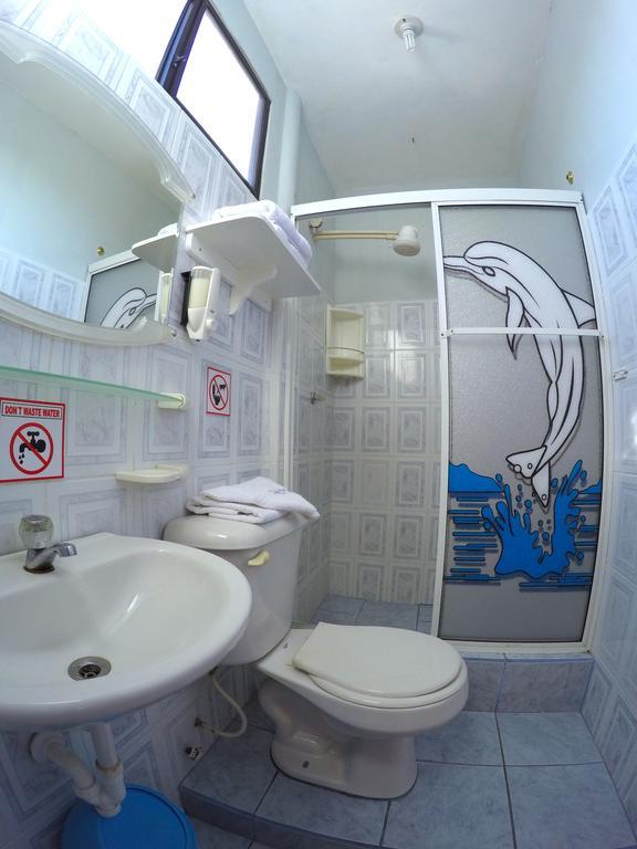 Dolphin House Hotel Puerto Baquerizo Moreno Eksteriør billede